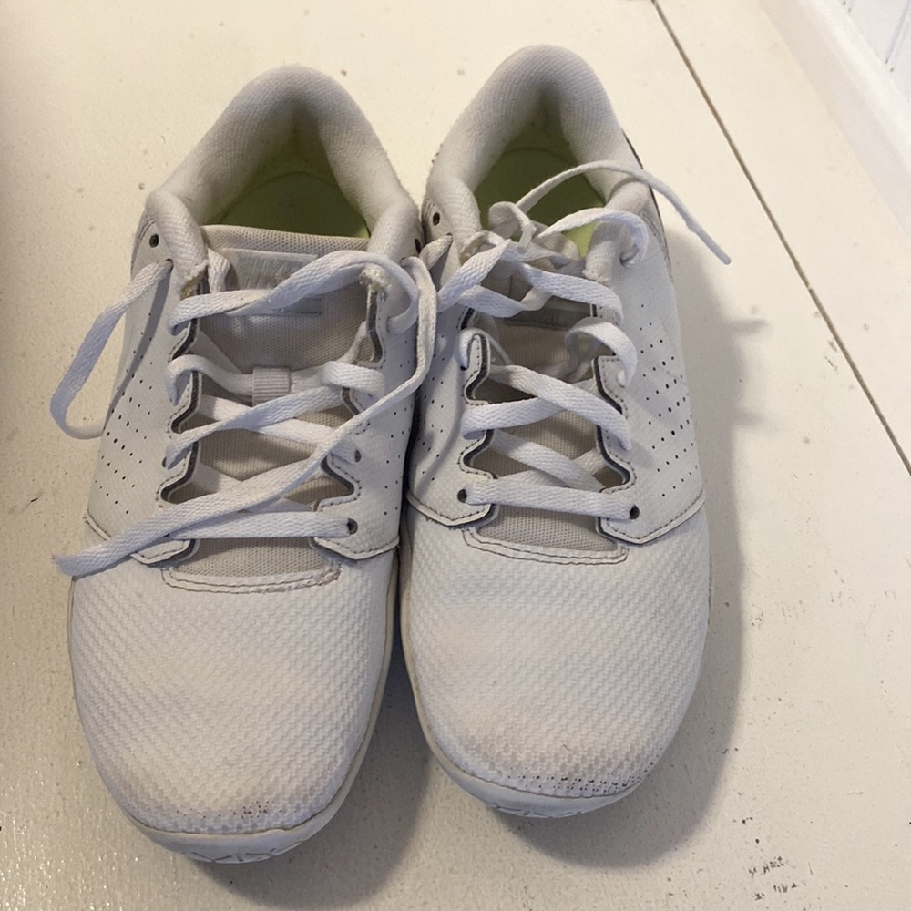 Nike Cheer Shoes Women 6